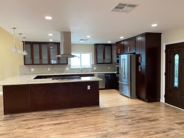 Photo - 6657 Enfield Ave