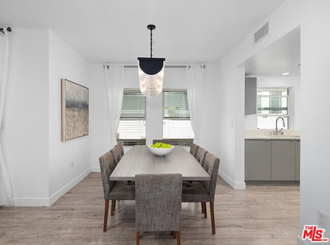 Photo - 1420 Laurel Ave Unit 201