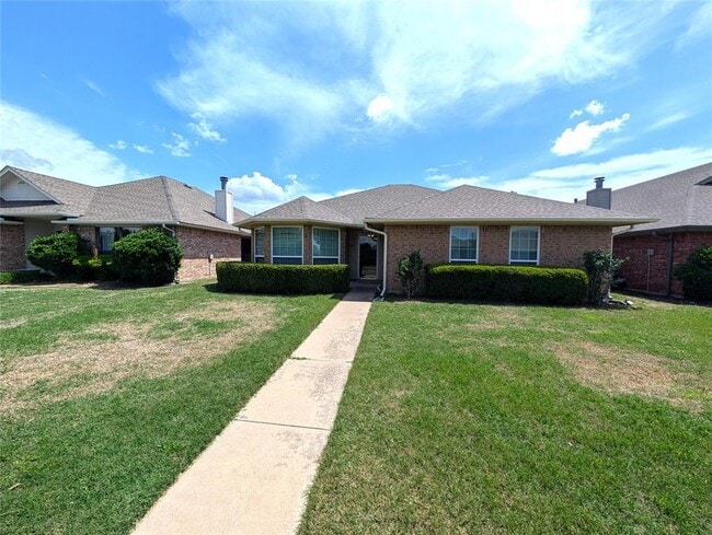 Building Photo - 2817 Brompton Dr