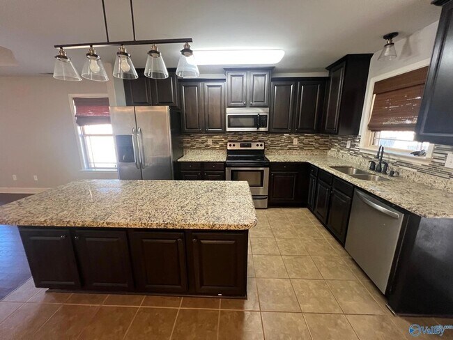 Photo - 206 Healey Dr