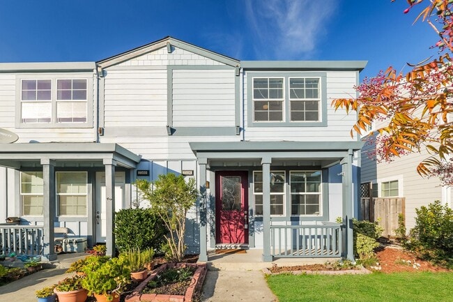 Building Photo - PURE Property Management Presents: Two-story, 4-bedroom, 2.5-bathroom duet-style home