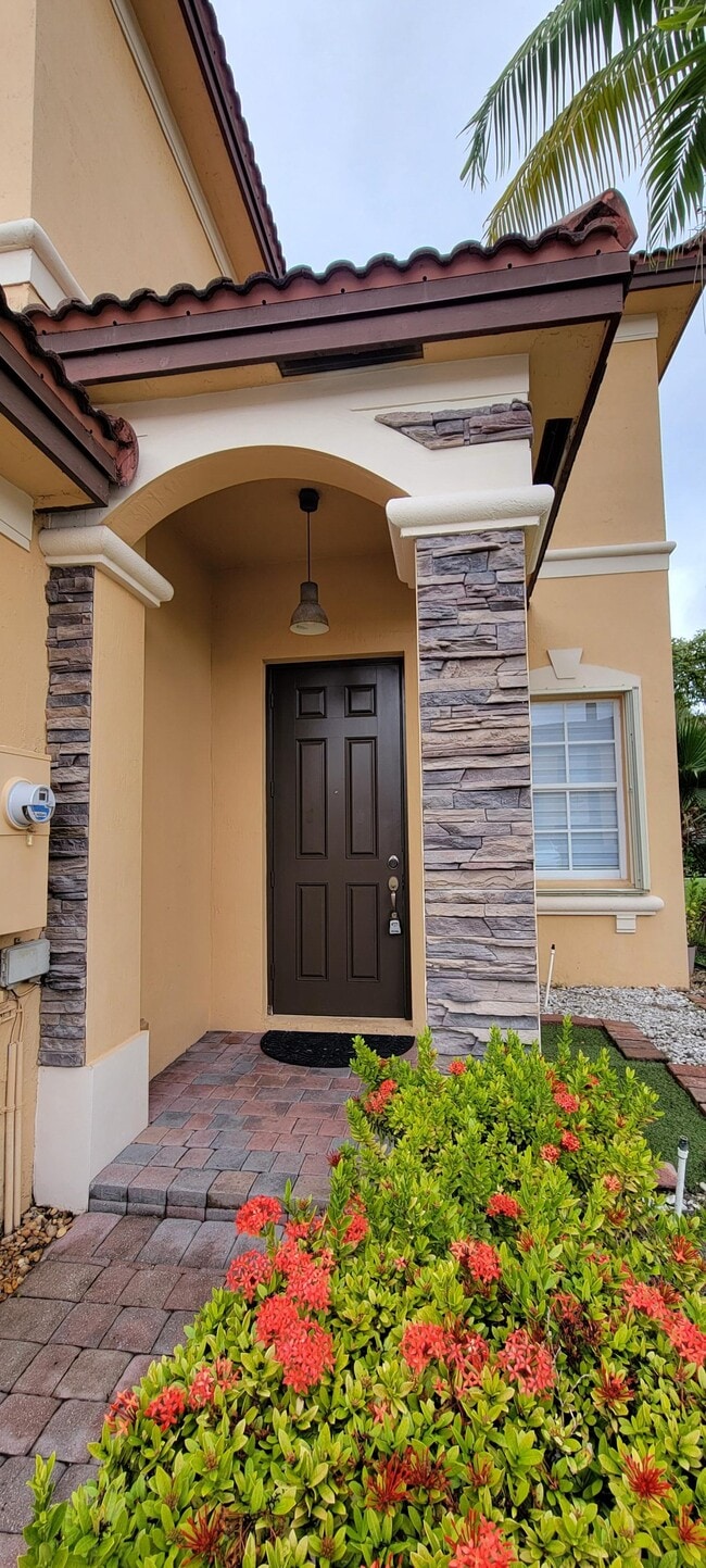 Building Photo - 11357 NW 87th Ln