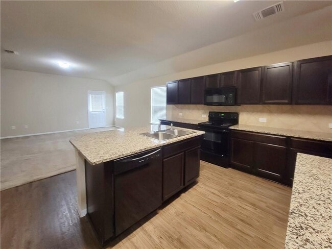 Photo - 11924 Riparian Rd