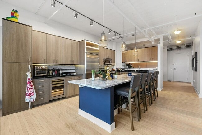 Photo - 290 Market St