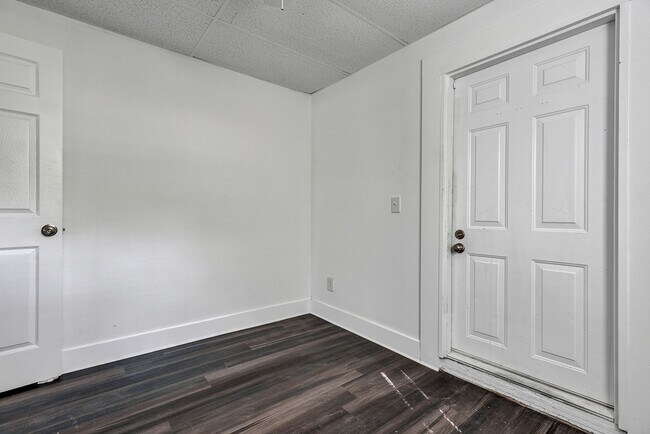 Photo - Bright & Updated 2BR Bottom Unit Duplex | White Kitchen & Stainless Appliances in Saint Petersburg