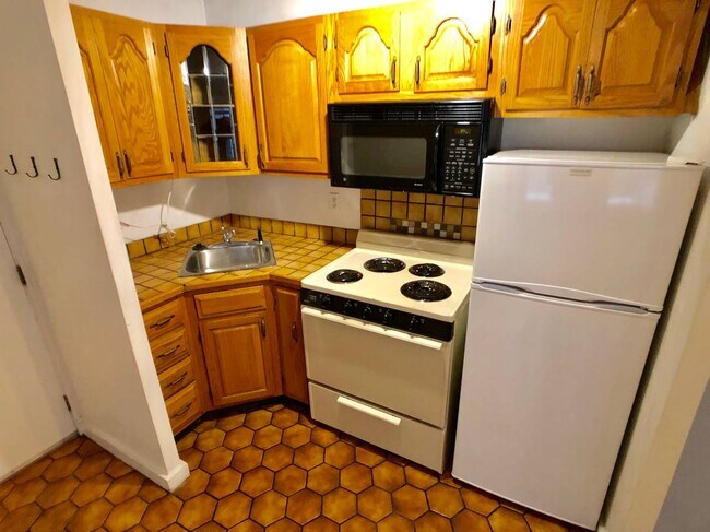 Photo - 82 Phillips St Unit 5