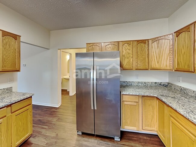 Photo - 928 Mahle Dr