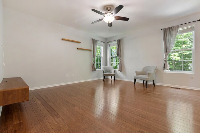 Photo - 1022 Ravendale Ct