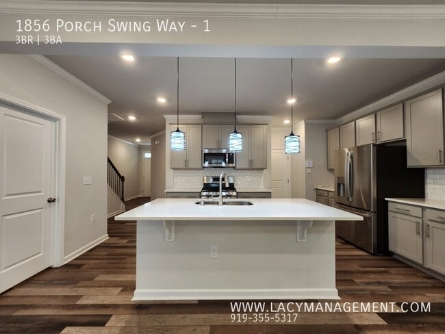 Photo - 1856 Porch Swing Wy