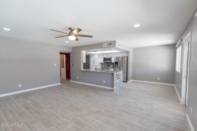 Photo - 1224 E Campus Dr