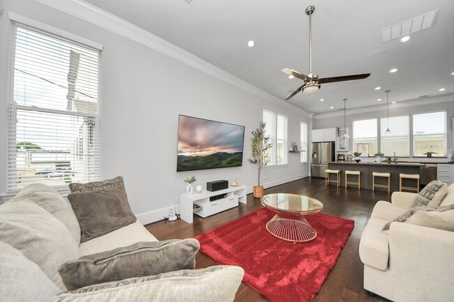 Photo - 9614 Riddlewood Ln