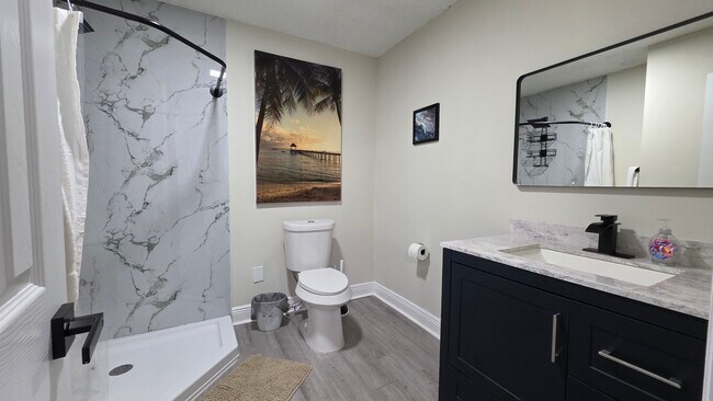 Photo - 1343 Poppy Ave