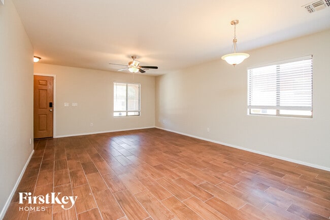 Photo - 2457 E Meadow Creek Way