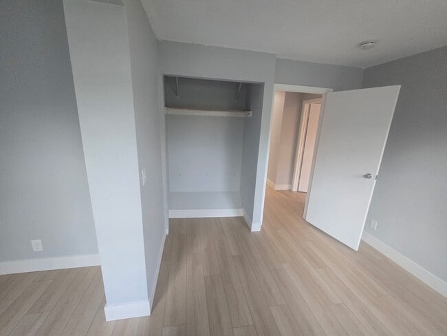 Photo - 423 State St