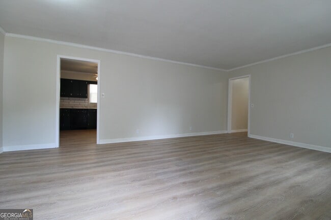 Photo - 504 N Ave NE