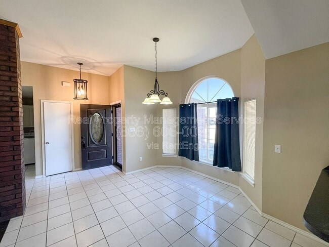 Photo - 209 Avenue L