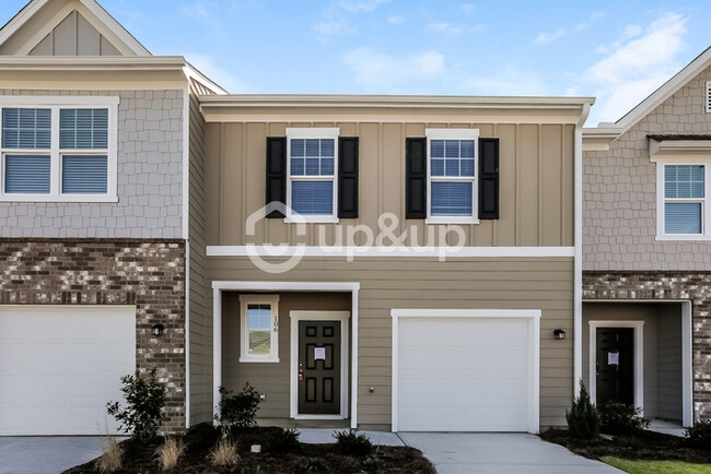 Building Photo - Fantastic 3bd/2.5ba home! Coming soon!