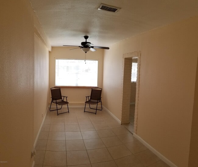 Photo - 1335 Boxwood Dr