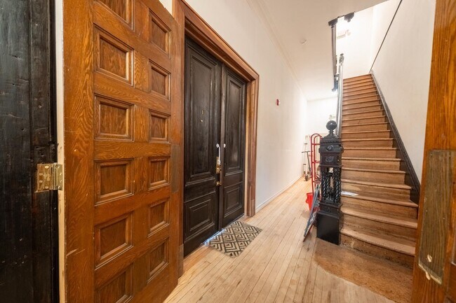 1 Madison Ave Unit 1