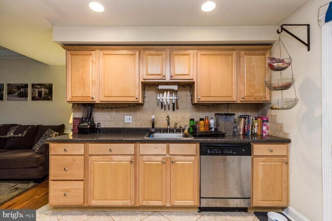 Photo - 916 S 25th St