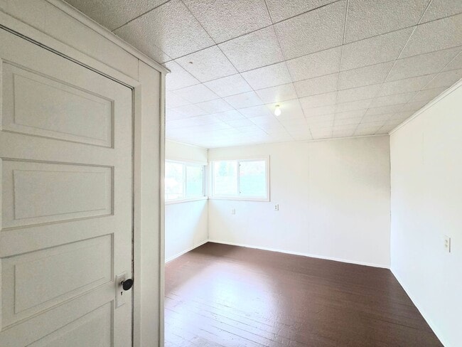 Photo - 4-Bedroom + Den, 2-Bath House for Rent in Cashmere ON THE RIVER!!