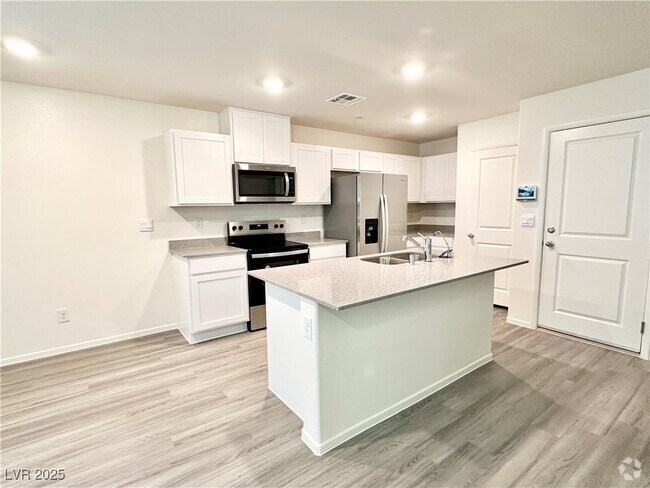 Building Photo - 5003 Chapin Mesa Ave Rental