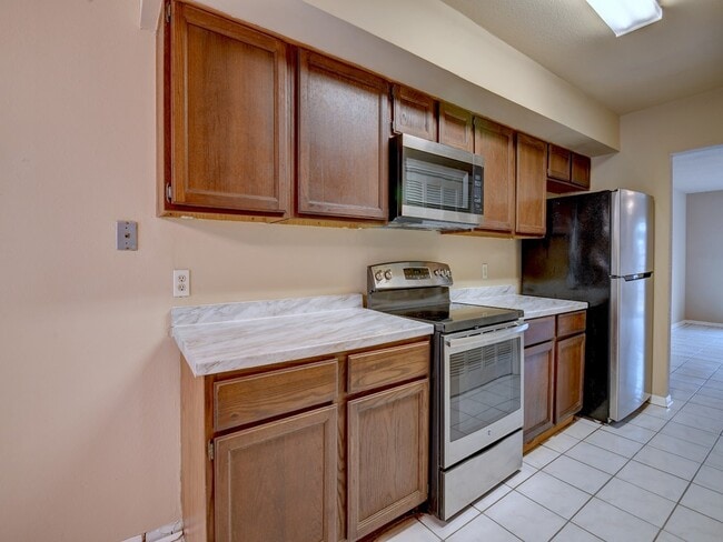 Photo - 6330 Creekbend Dr Unit True
