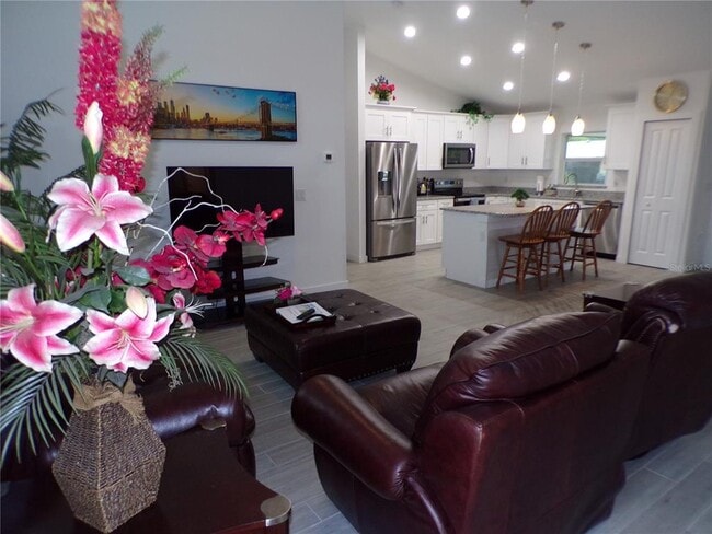 Photo - 326 Millport St NW