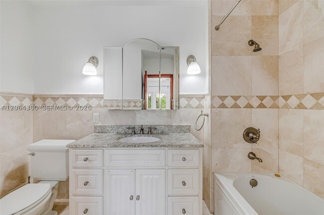 Photo - 184 Paloma Dr