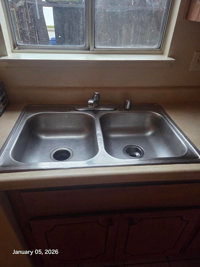 Photo - Great unit in a great neighborhood