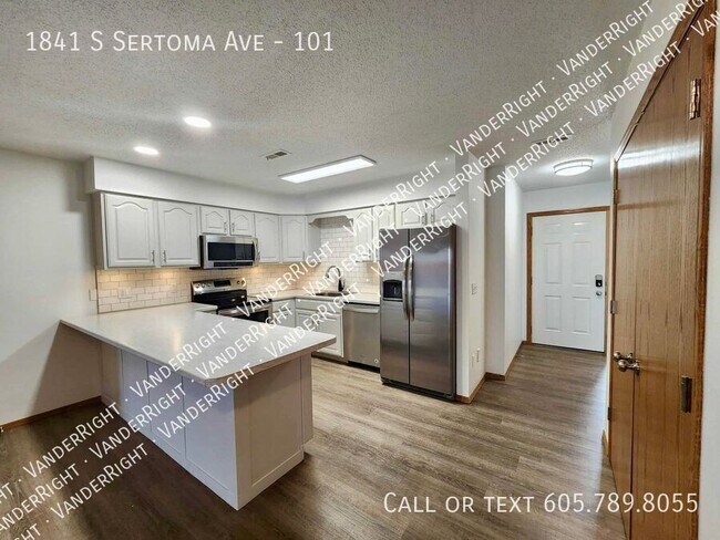 Photo - 1841 S Sertoma Ave