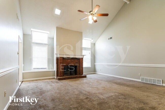 Photo - 2084 Littlemore Dr