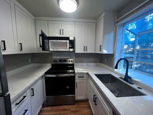 Photo - 3903 148th Ave NE