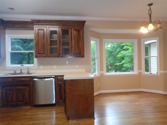 Photo - 6129 Powell Ridge Rd