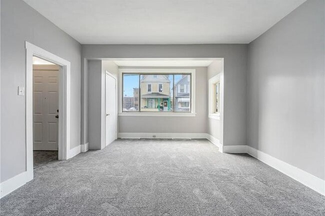 Photo - 814 Woodward Ave