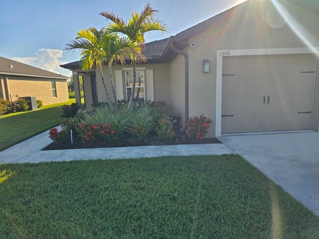 Photo - 1506 Merriment Way