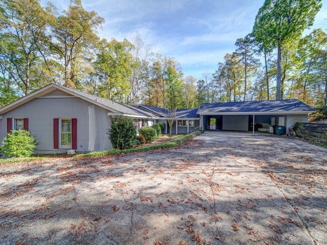 Building Photo - 3 Bedroom/3 Bath home for rent