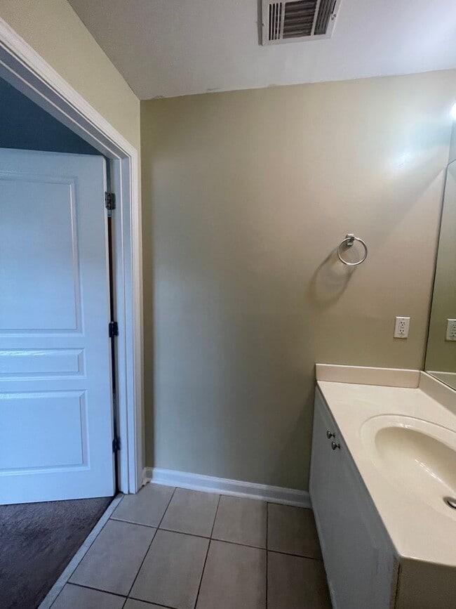 Building Photo - 14-1413 Ordonez Unit 14-1413 - C