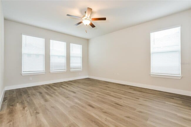 Photo - 352 Whiteheart Dr