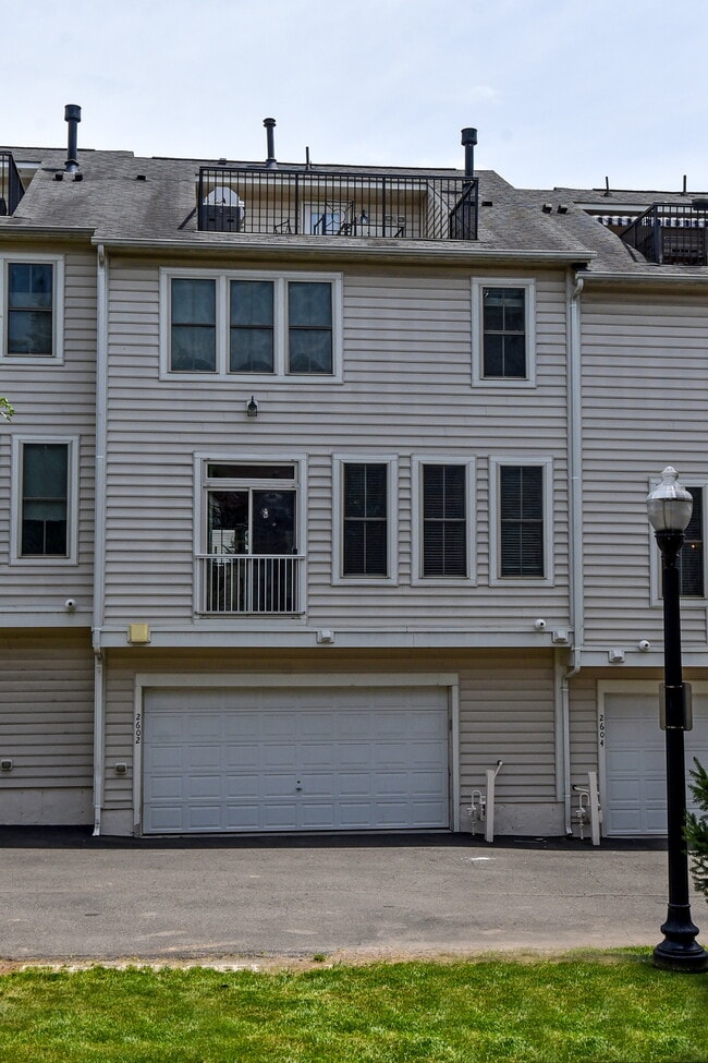 Photo - 2602 S Kenmore Ct
