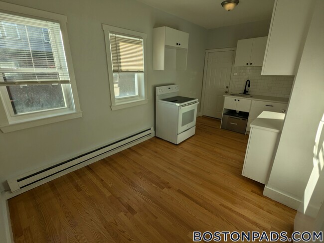 Building Photo - 289 Hancock St Rental