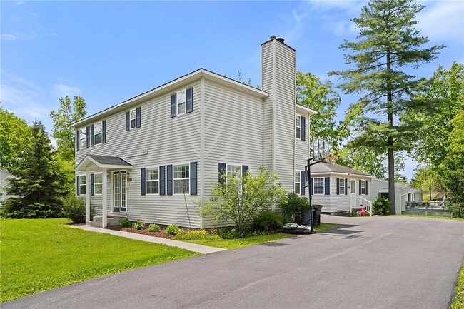 Photo - 104 Briarwood Dr Unit #1
