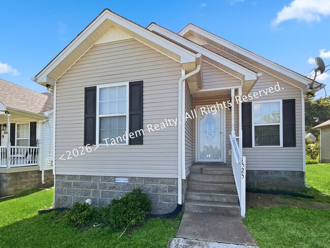 Building Photo - 1525 Luton St