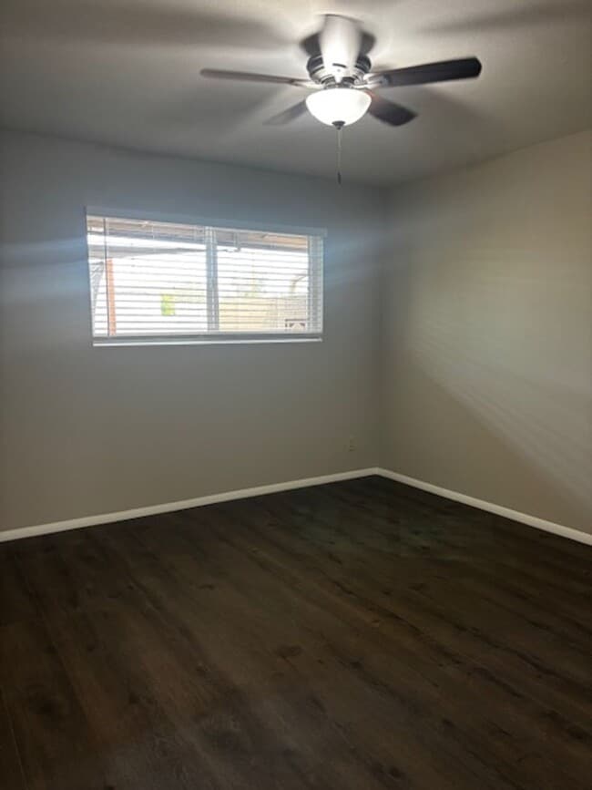 Photo - 4819 E Cambridge Ave Unit 1