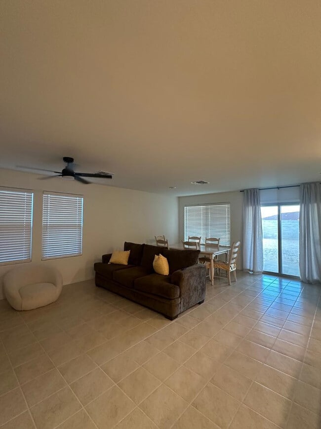 Photo - 18255 W Pima St