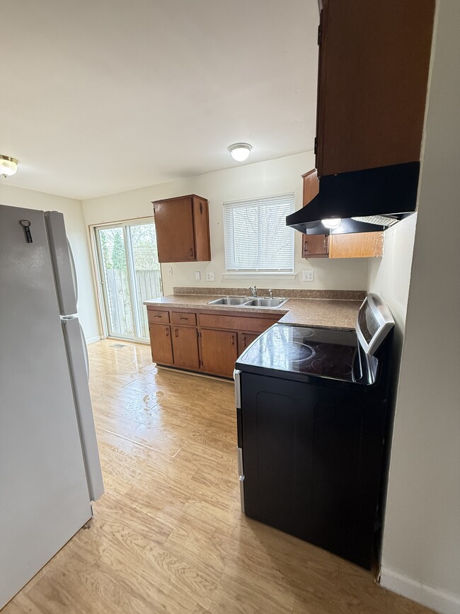 Photo - 176 N Christine Cir