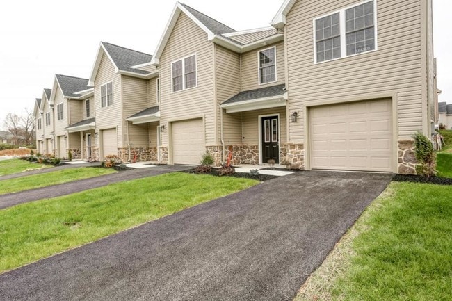 Photo - 30 Brook Side Dr