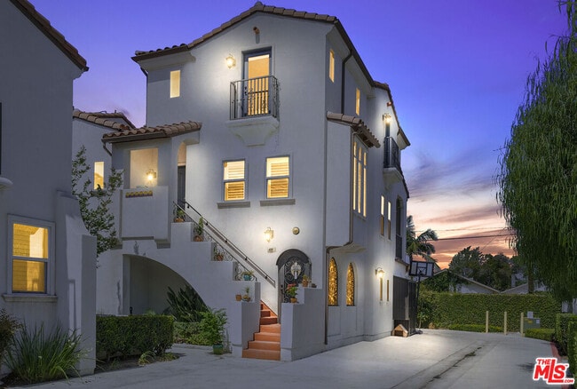 Building Photo - 7029 Passons Blvd Unit Pico Rivera