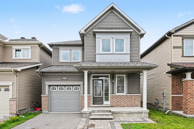 Photo - 152 Westover Cres