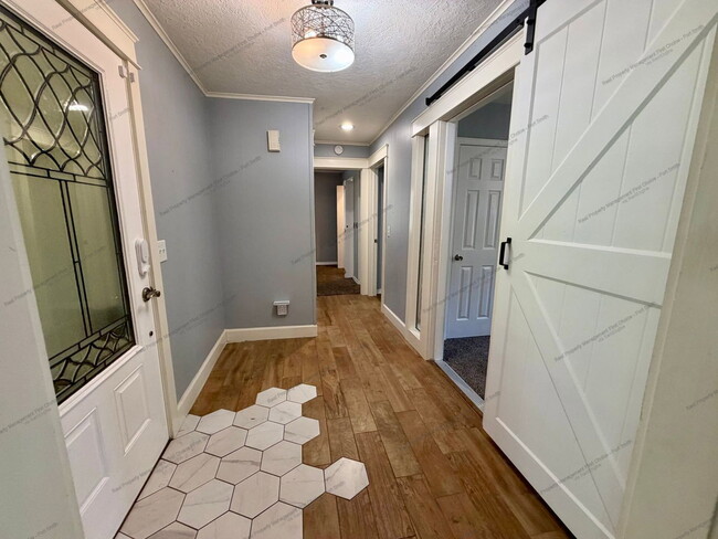 Photo - 602 Azure Hills Dr
